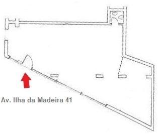 Loja / Escritório na Av. Ilha da Madeira no Restelo | 2 estacionamentos